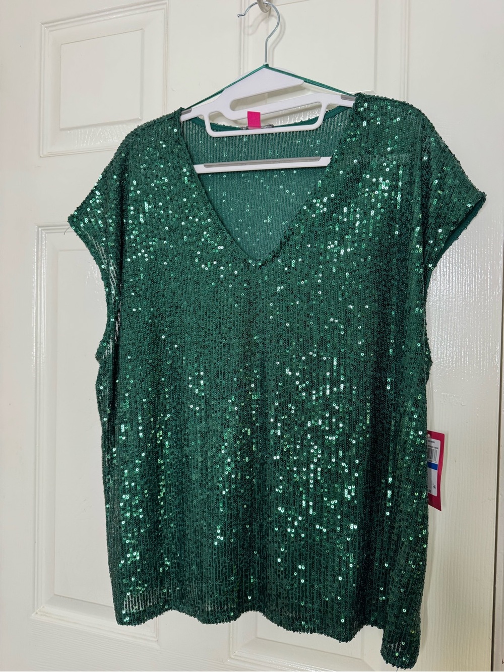 Vince Camuto Emerald Green Sequin V-Neck Short Sleeve Top